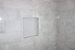 Designer surrounding tile detail in the main bathtub